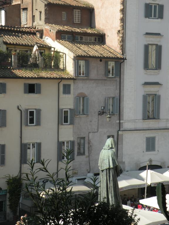 דירות רומא Campo Dei Fiori Funny Flat חדר תמונה